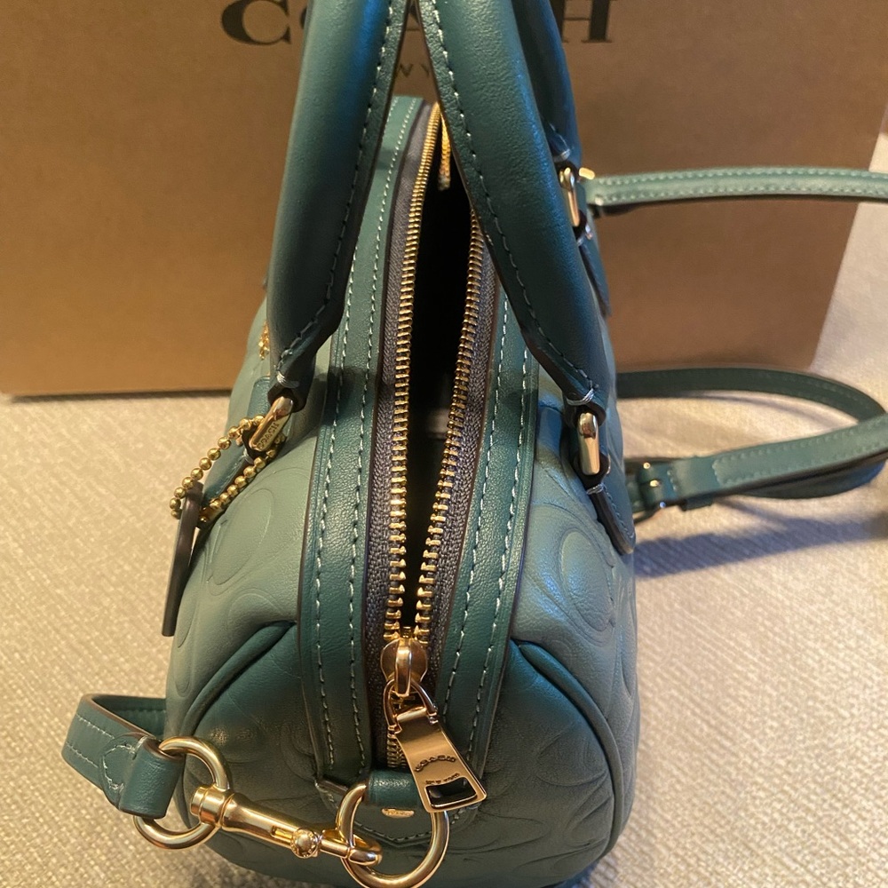 Coach Sage Leather Satchel with Gold Hardware - Picture 4 of 7